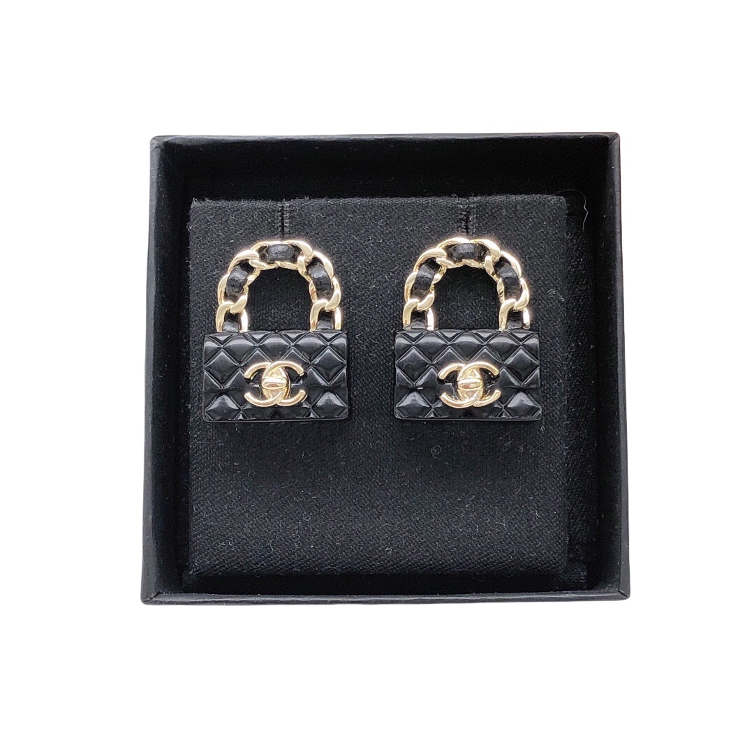 CCE840 Black cf bag hook earrings - ccjewelryacc