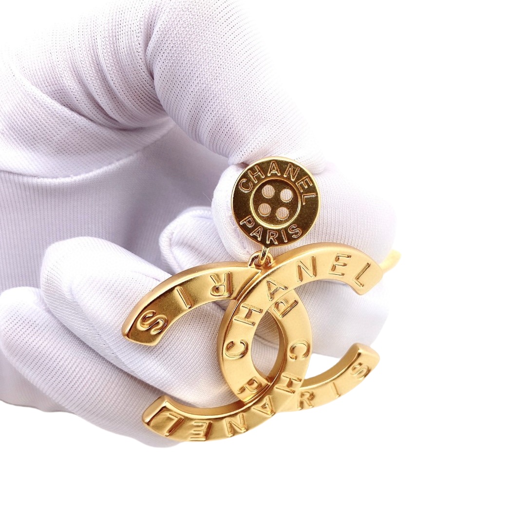 CCE159 Vintage Gold button with chanel paris letter engrave cc logo stud earring - ccjewelryacc