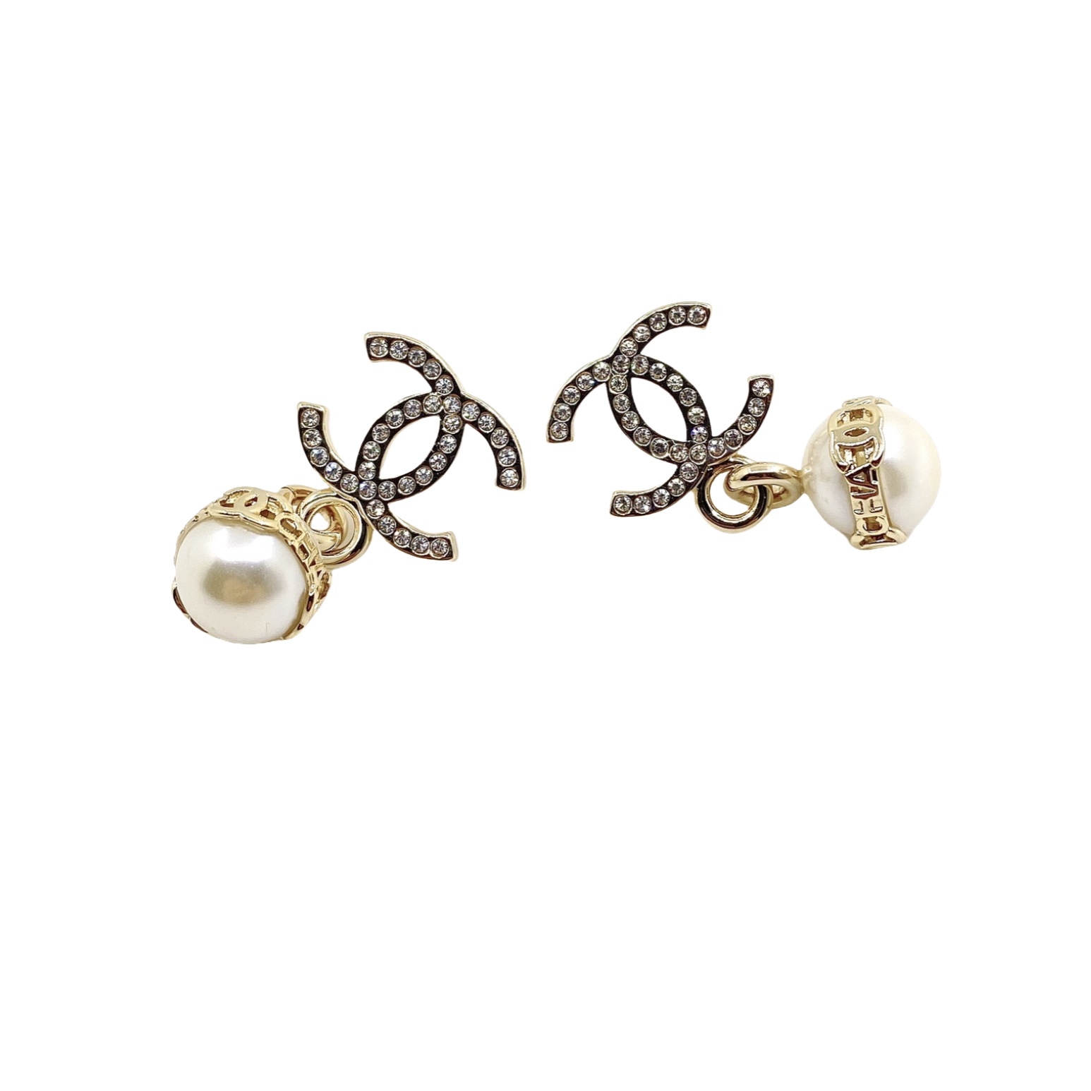 CCE463 Crystal cc logo with pearl drop earring - ccjewelryacc