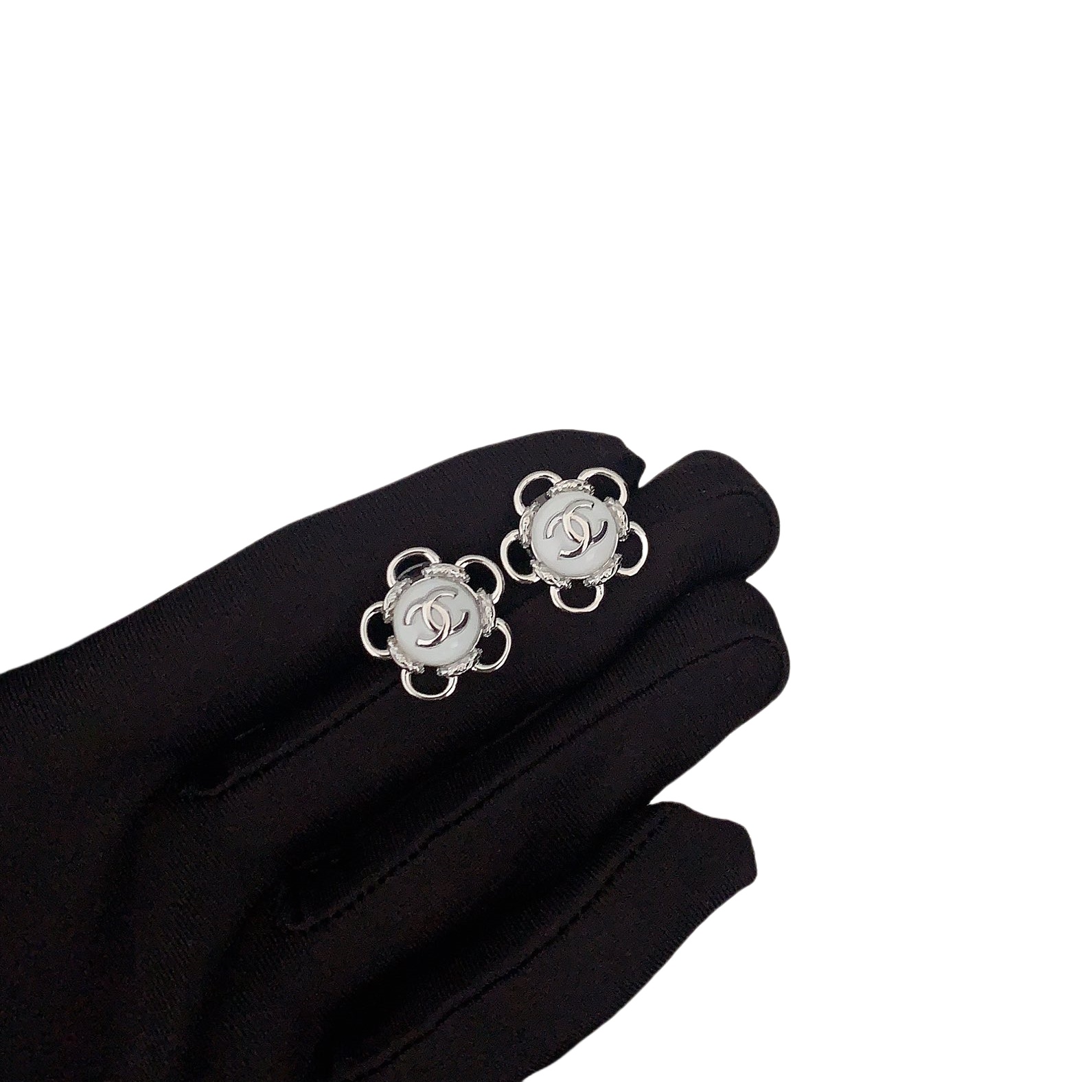 CCE872 24B Pink camellia with cc logo stud earring - ccjewelryacc