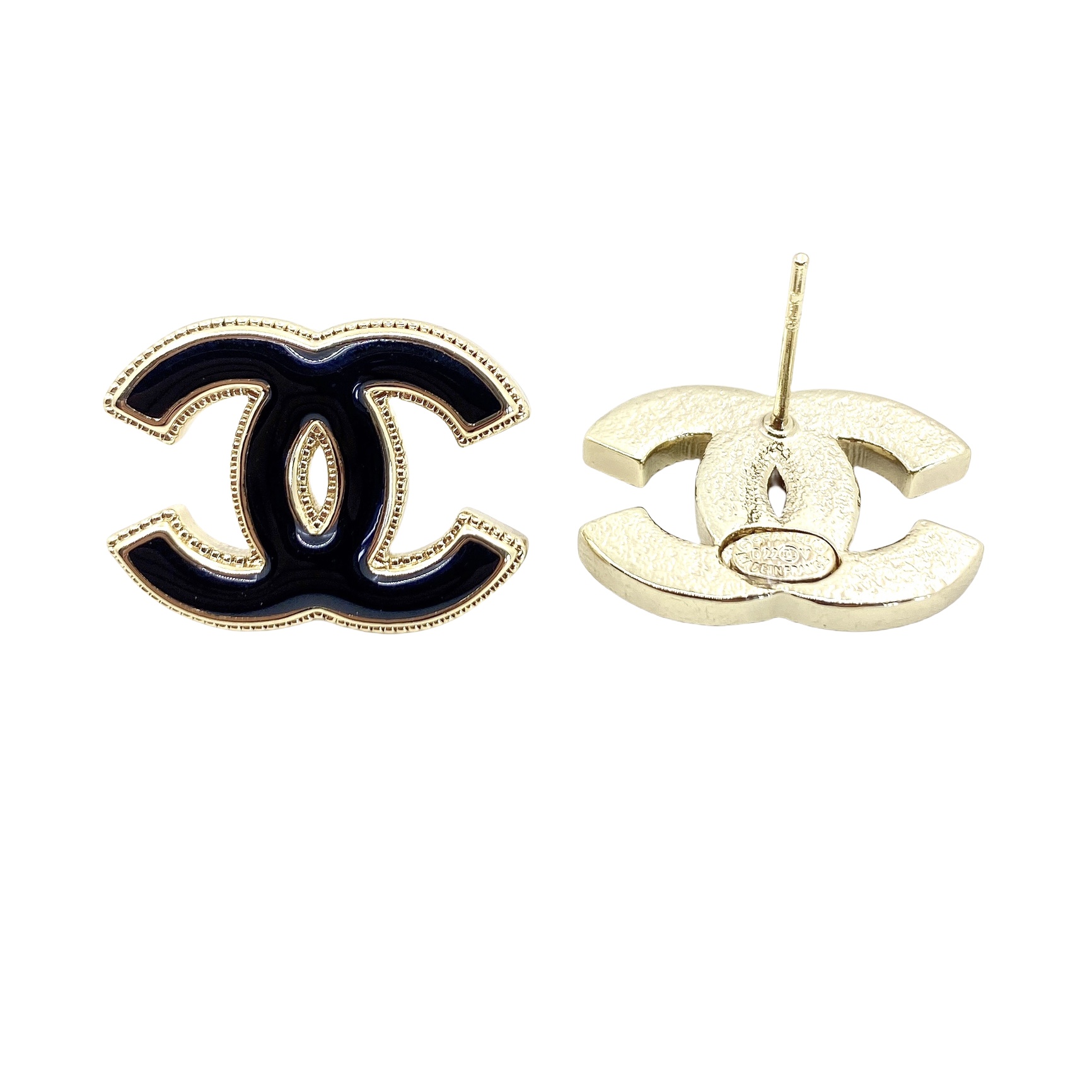 CCE297 Black and white enamel CC logo Earring - ccjewelryacc