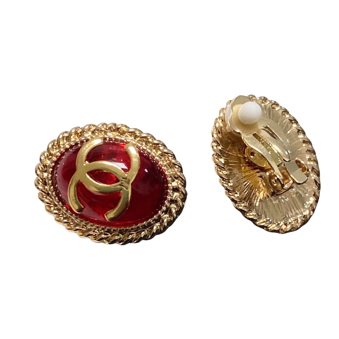 CCE194R Oval Red CC clip on earrings - ccjewelryacc