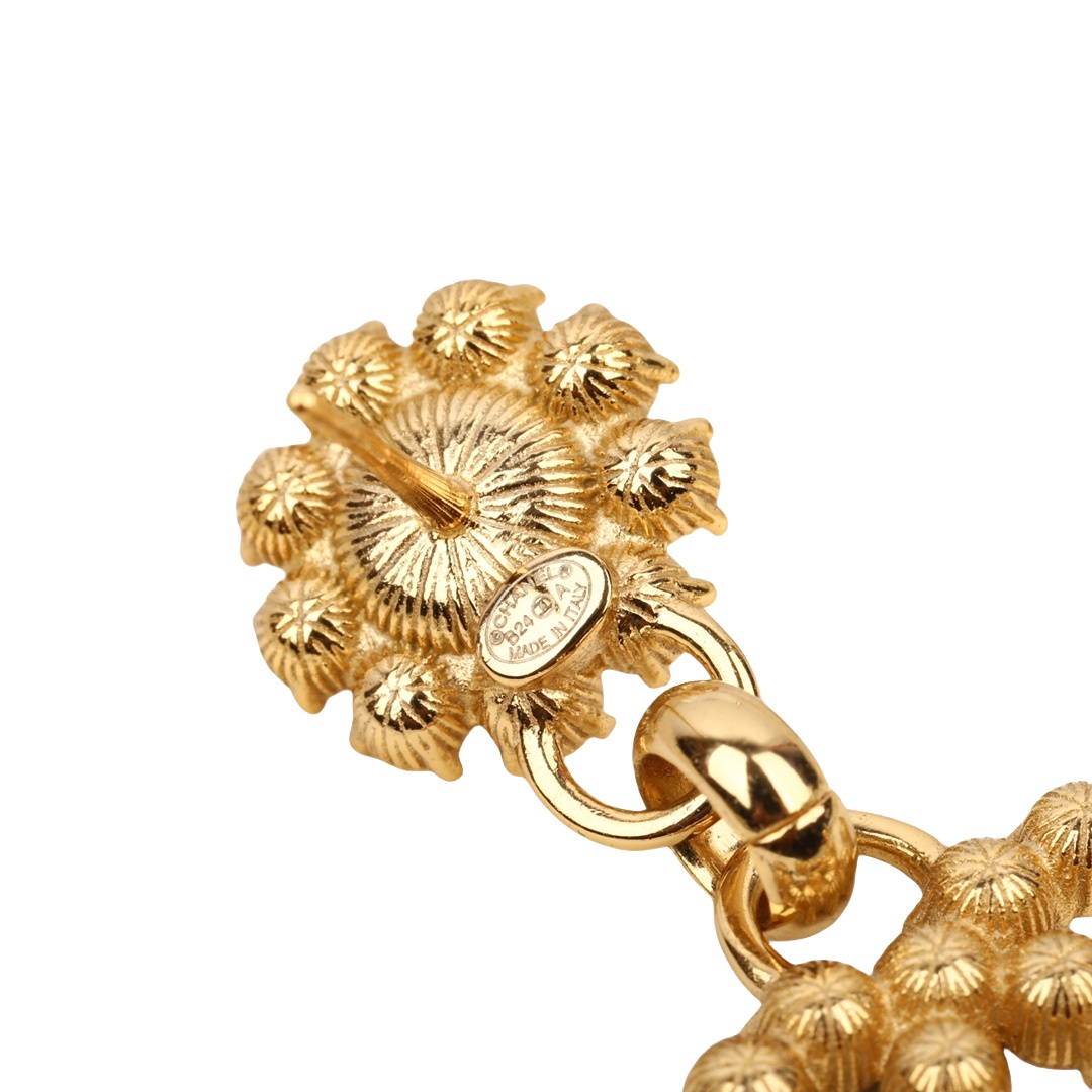 CCE754 Crystal pearl flower with black crystal cc logo drop earring - ccjewelryacc