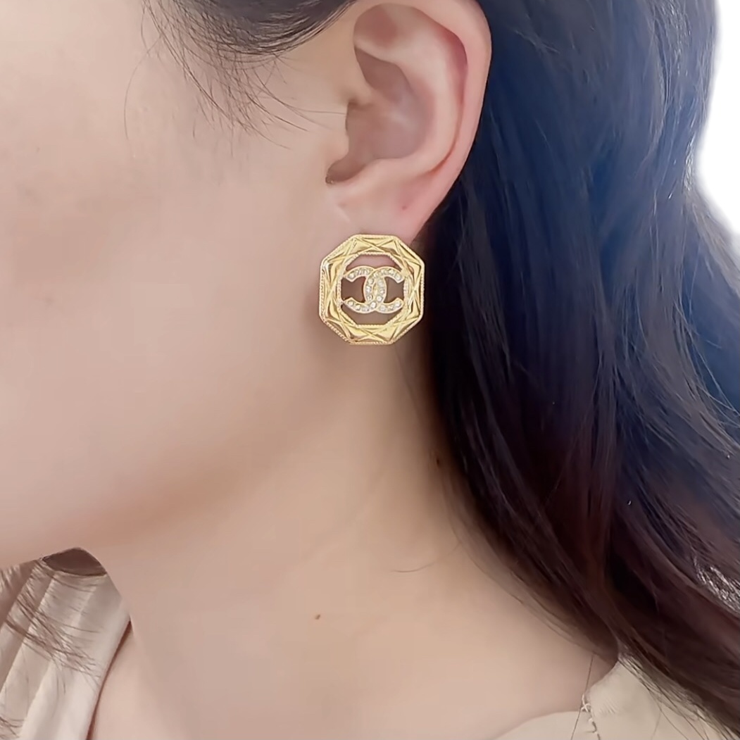 CCE745 CC Number 5 drop earrings - ccjewelryacc