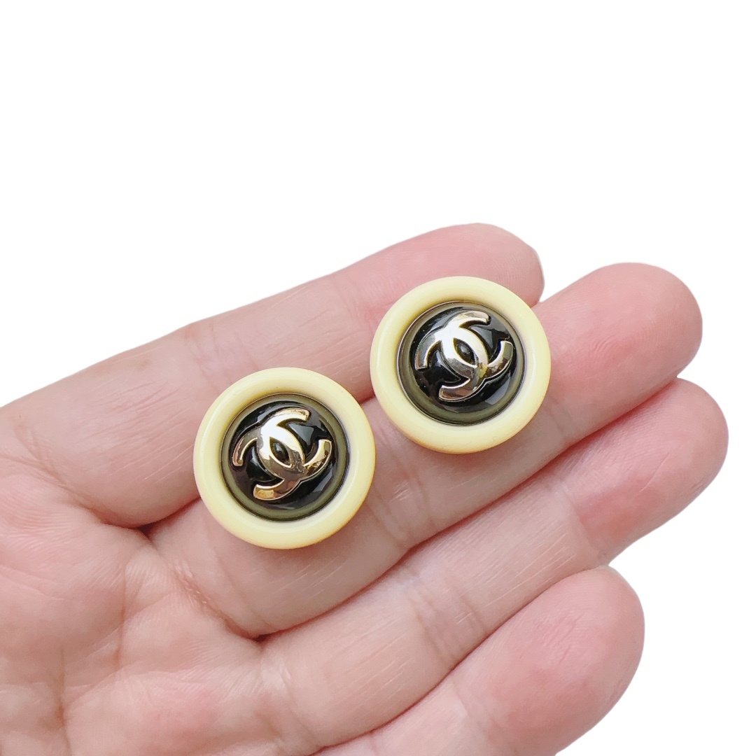 CCE736 24p acrylic cc Earrings - ccjewelryacc