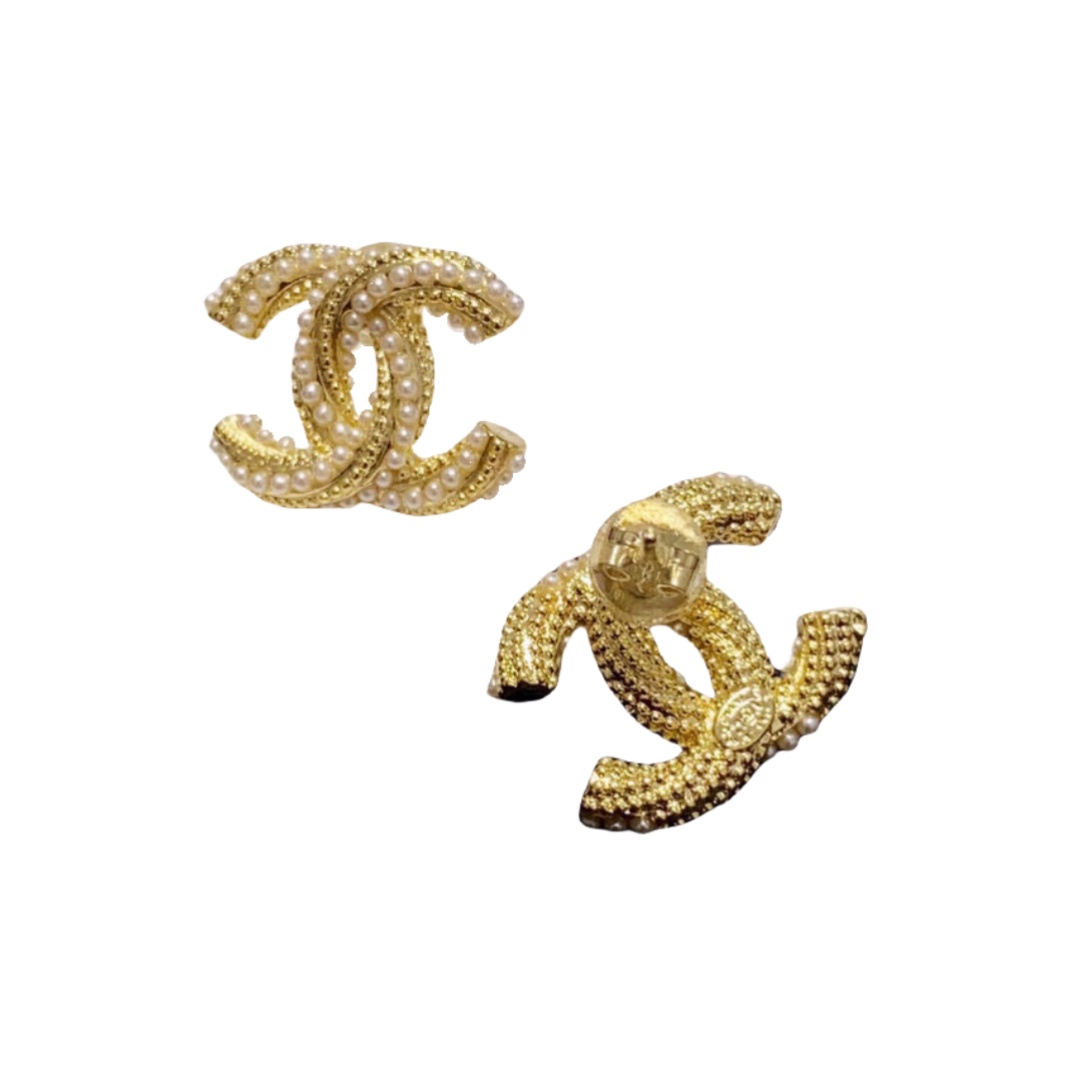 CCE098 Twisty Metal and pearl double c stud earring - ccjewelryacc