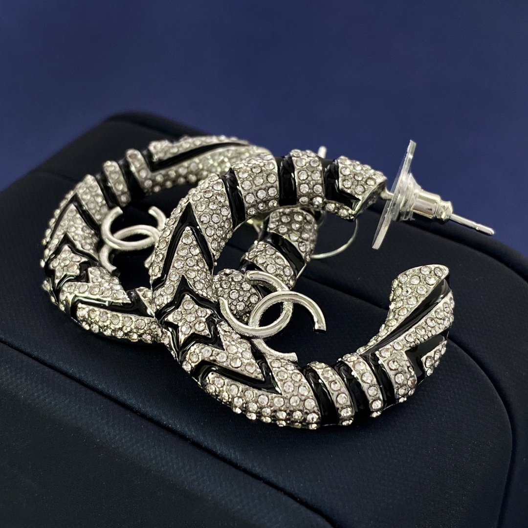 CCE284 Full crystal star Black paint cc logo hook earrings - ccjewelryacc