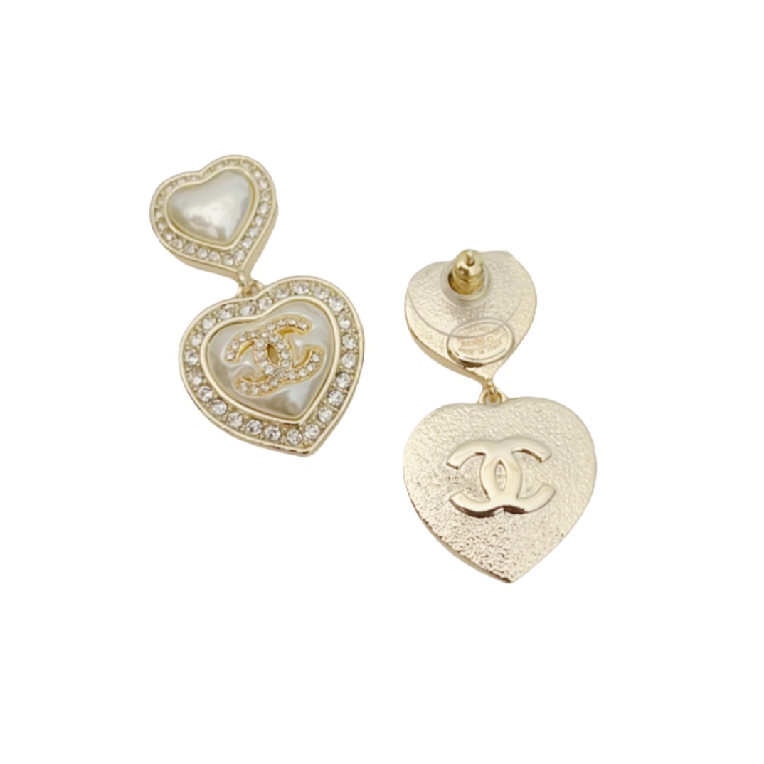 CCE260 Chanel resin heart with crystal with cc logo earrings - ccjewelryacc