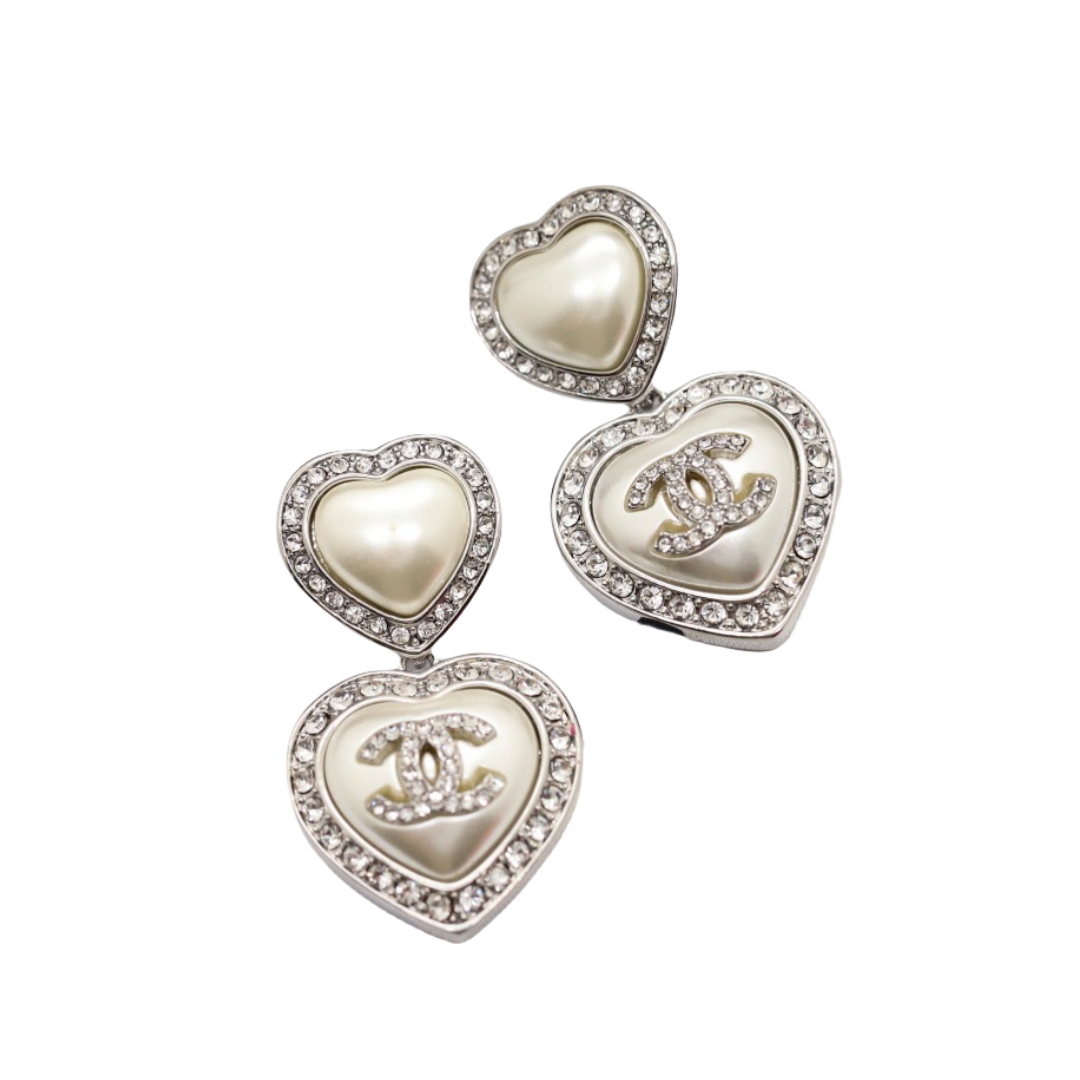 CCE260 Chanel resin heart with crystal with cc logo earrings - ccjewelryacc
