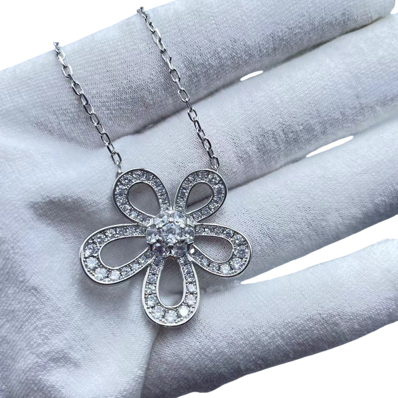 VCN005 VCA Flowerlace necklace - ccjewelryacc