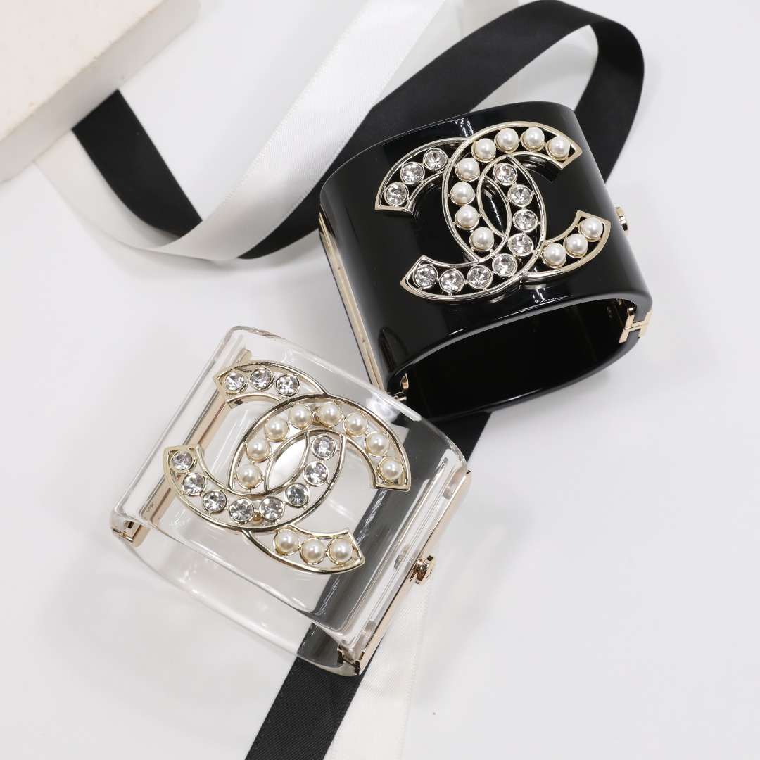 CCS010  CC acrylic cuff Bracelet - ccjewelryacc