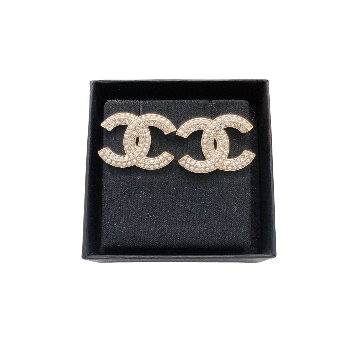 CCE023 Chanel pearl and crystal double c stud earring - ccjewelryacc
