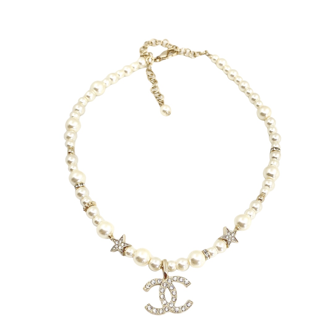 CCN028 Chanel pearl chain with crystal star and CC logo choker Necklace - ccfashionjewelry