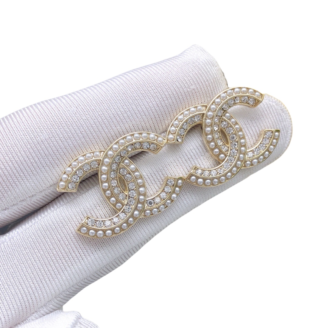 CCE023 Chanel pearl and crystal double c stud earring - ccfashionjewelry