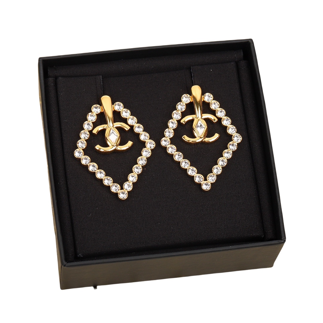 CCE838 Full crystal rhombus/heart CC Logo stud earring - ccjewelryacc