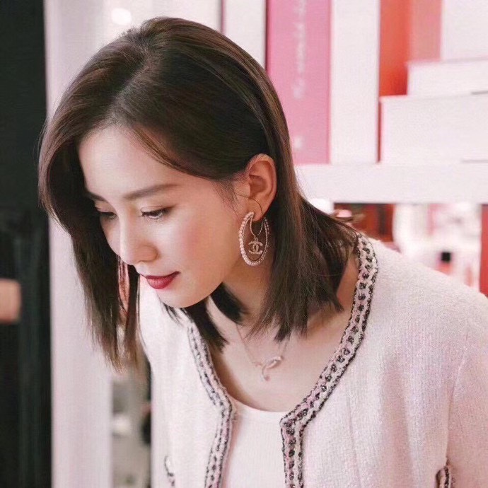 CCE480 Chanel Crystal and pearl hoop earrings - ccjewelryacc