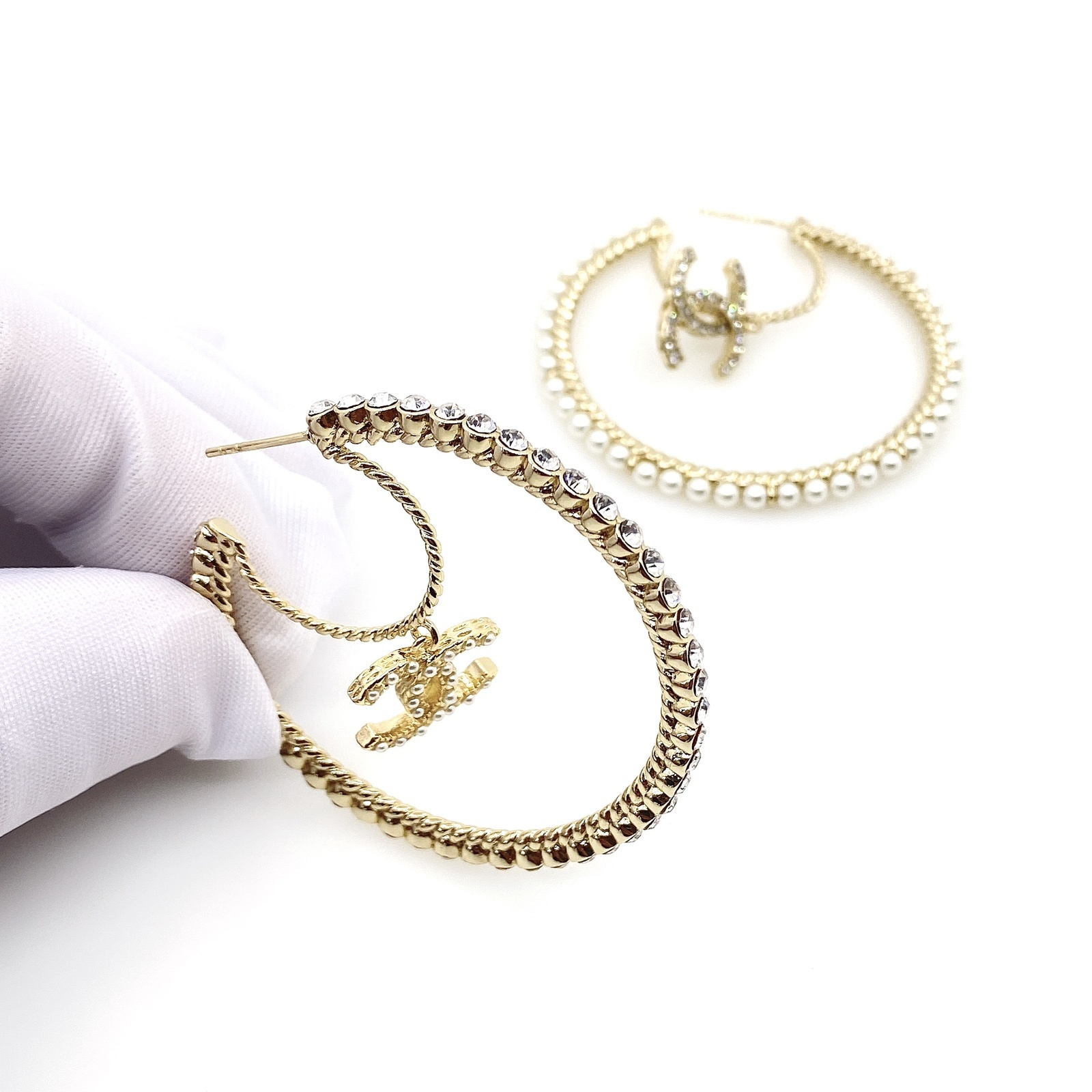 CCE480 Chanel Crystal and pearl hoop earrings - ccjewelryacc