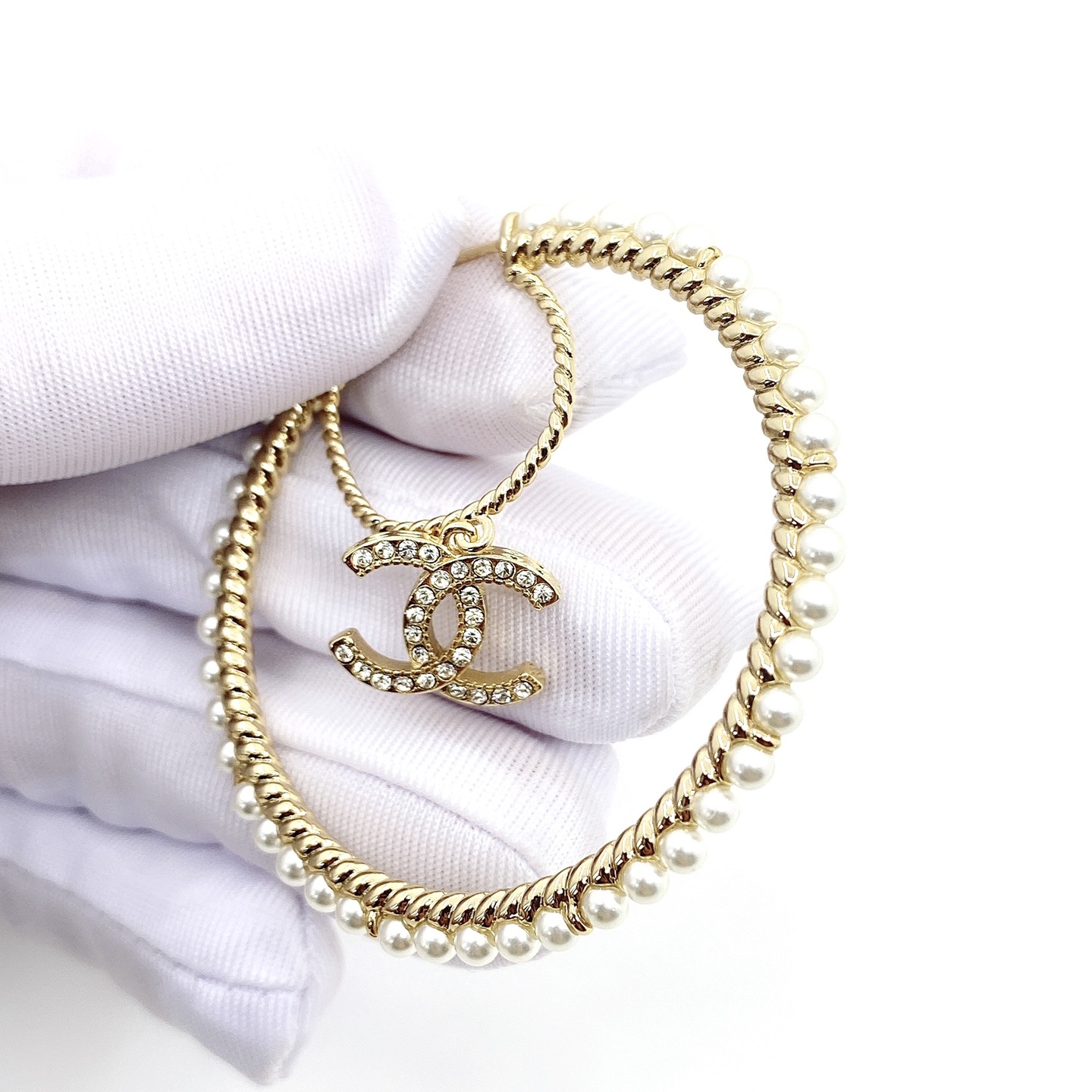 CCE480 Chanel Crystal and pearl hoop earrings - ccjewelryacc