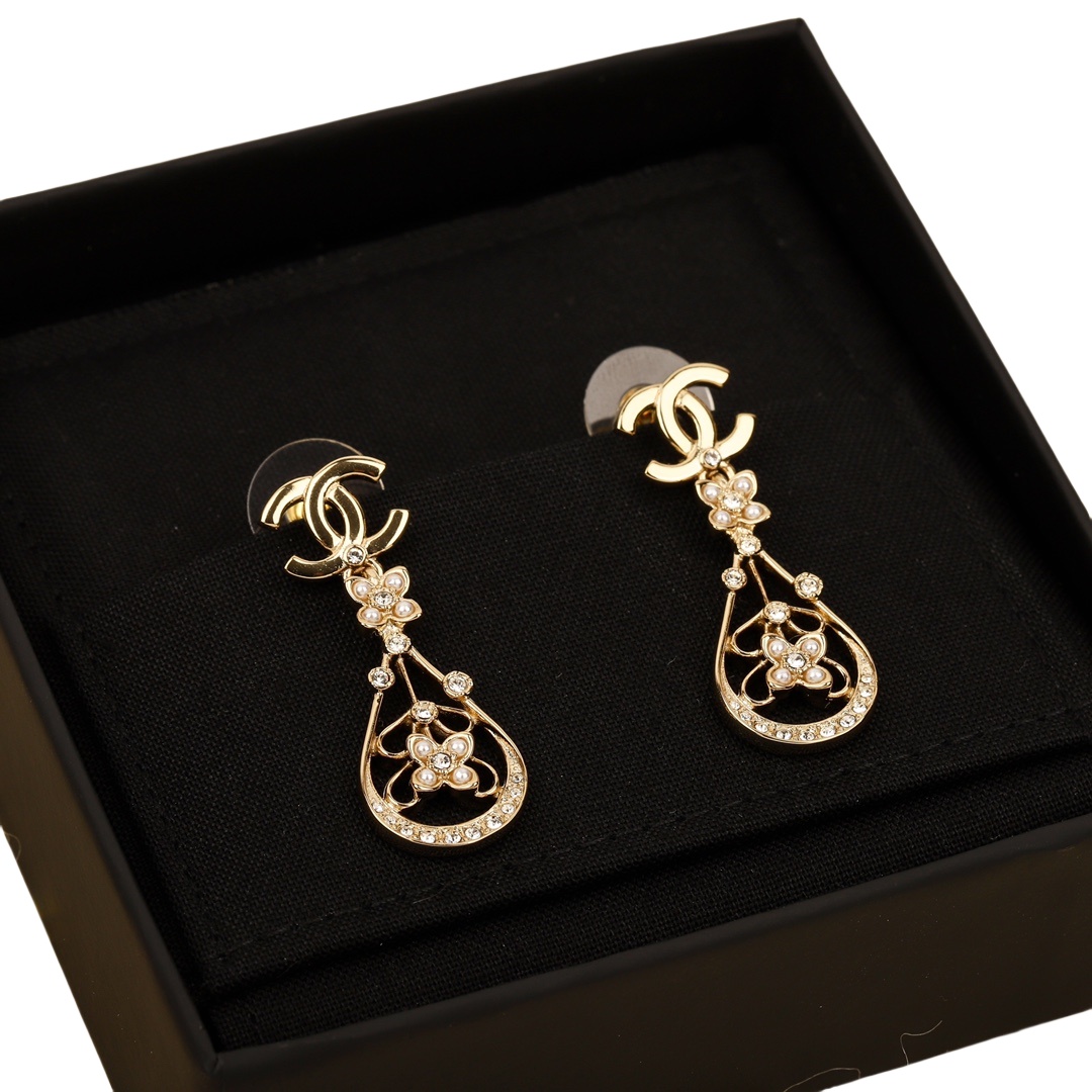CCE234 Chanel 24C pearl flower drop earrings - ccjewelryacc