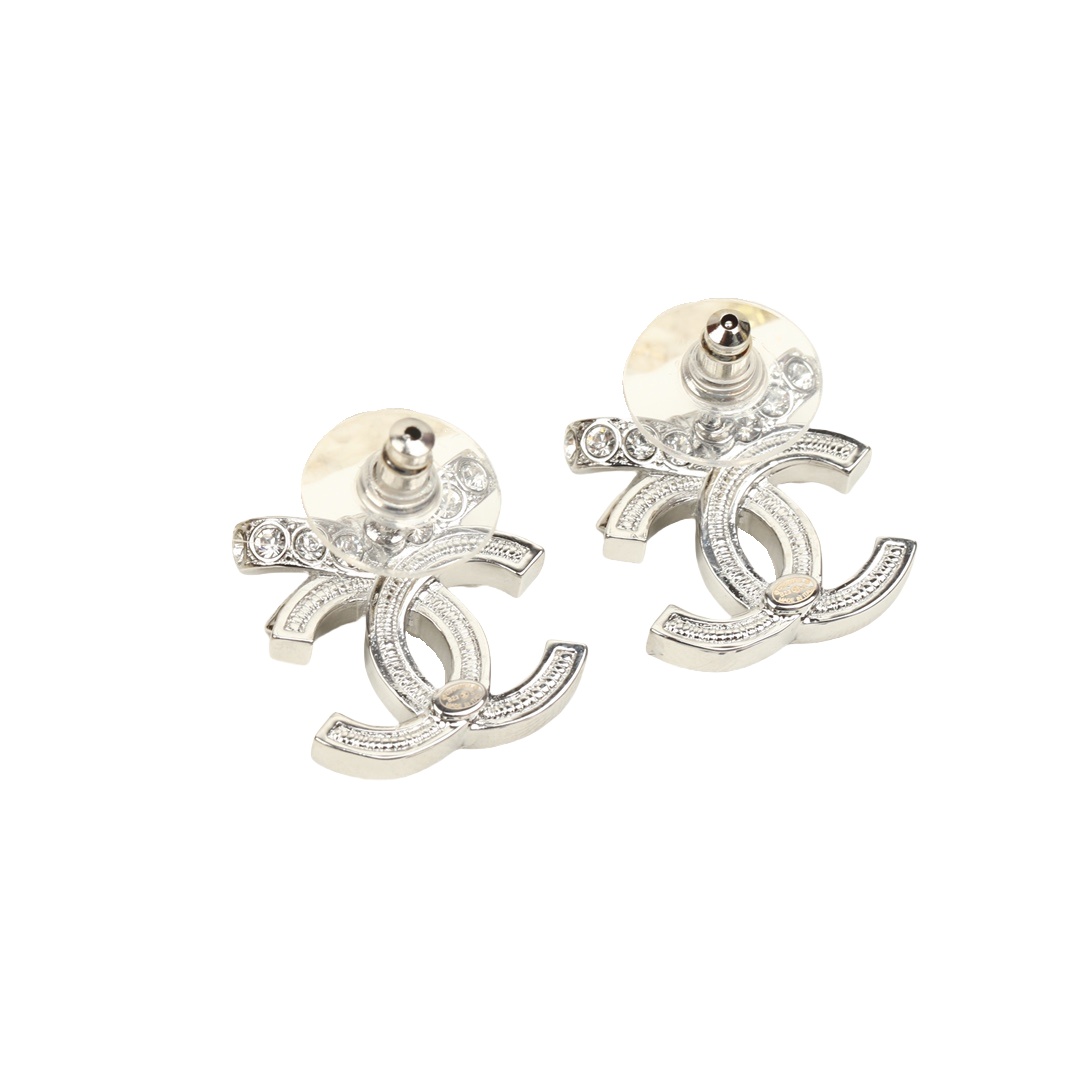 CCE231 Chanel 23s crystal bow and double c stud earrings - ccfashionjewelry