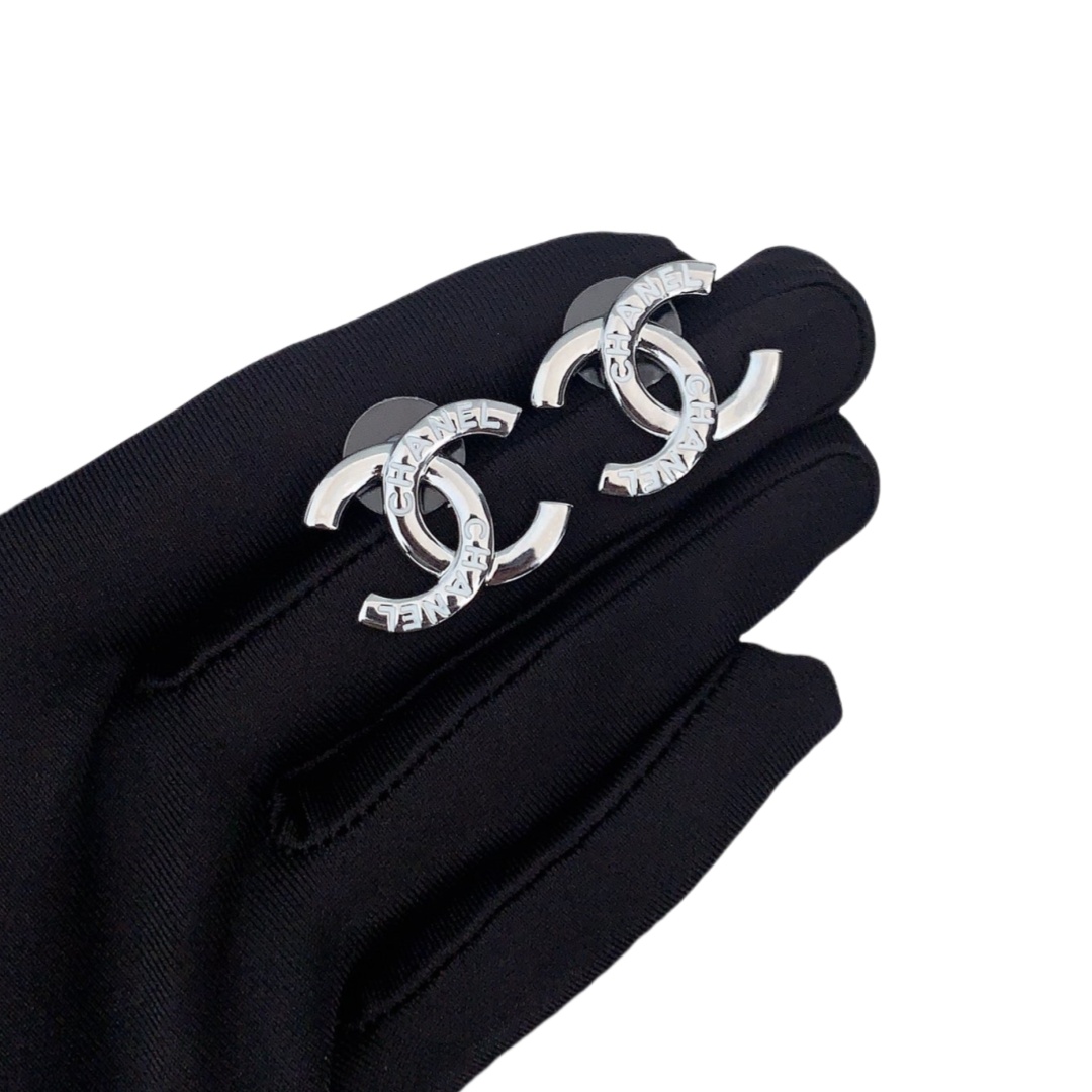 CCE035 Metal Chanel letters symbol cc logo stud earring - ccjewelryacc