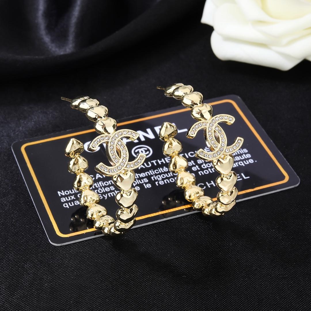 CCE051 Chanel metal gold heart hook earring - ccjewelryacc