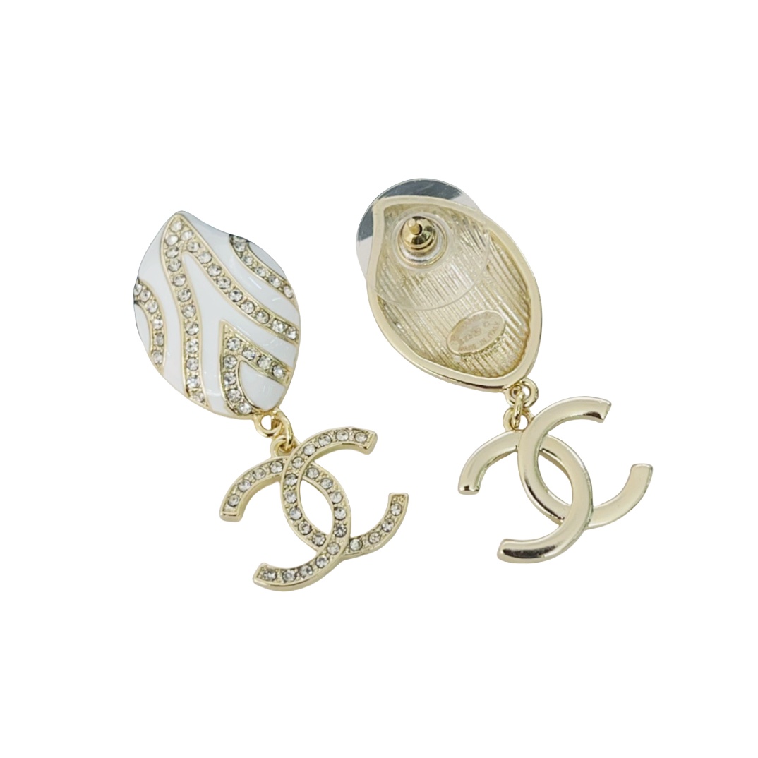 CCE031 Chanel enamel flower petal drop earring - ccjewelryacc