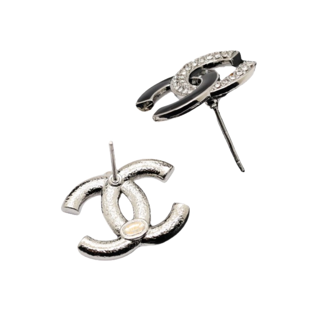 CCE137 Chanel crystal and black enamel star CC logo stud earring - ccjewelryacc