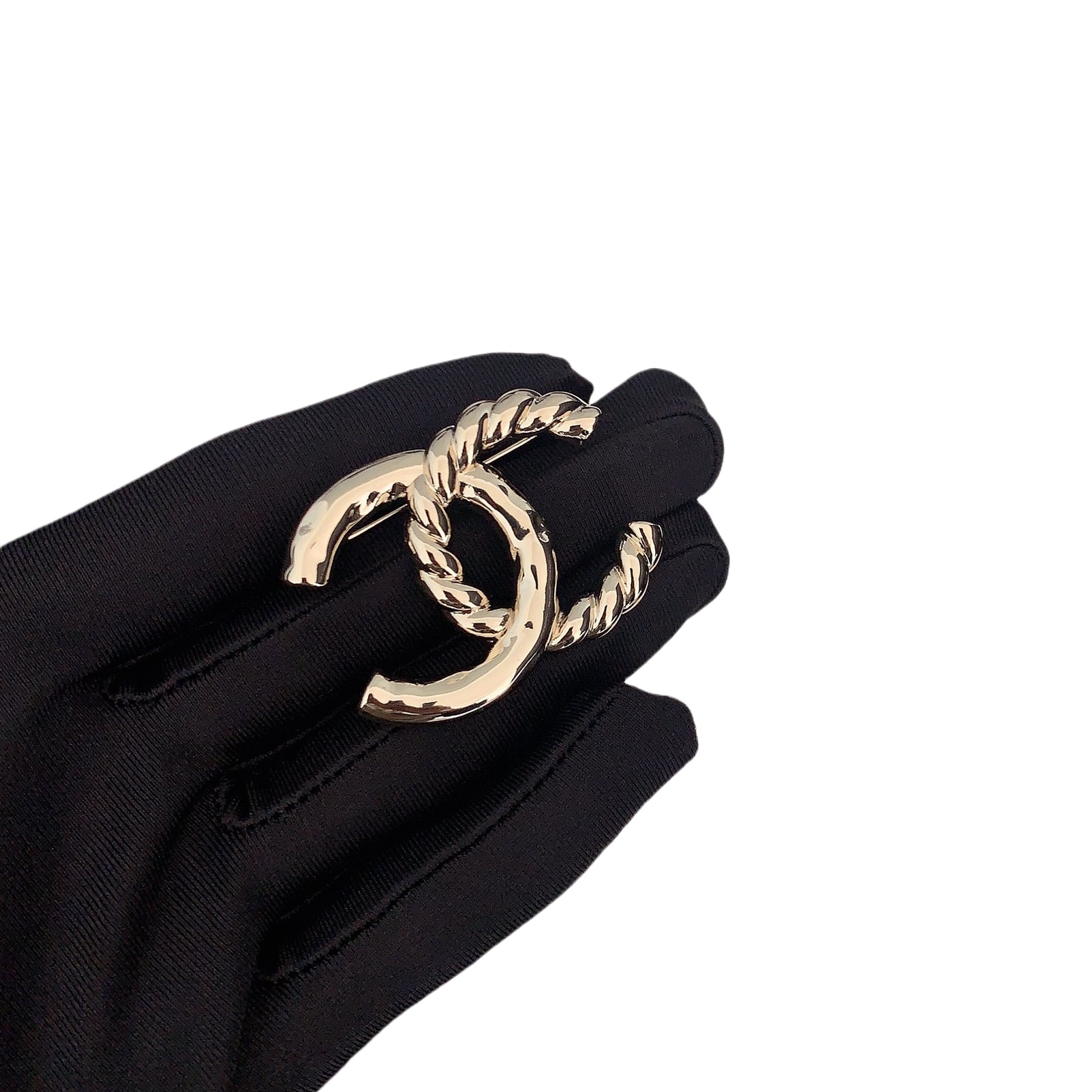 BCB534  Chanel Twist metal  cc logo brooch pin - ccjewelryacc