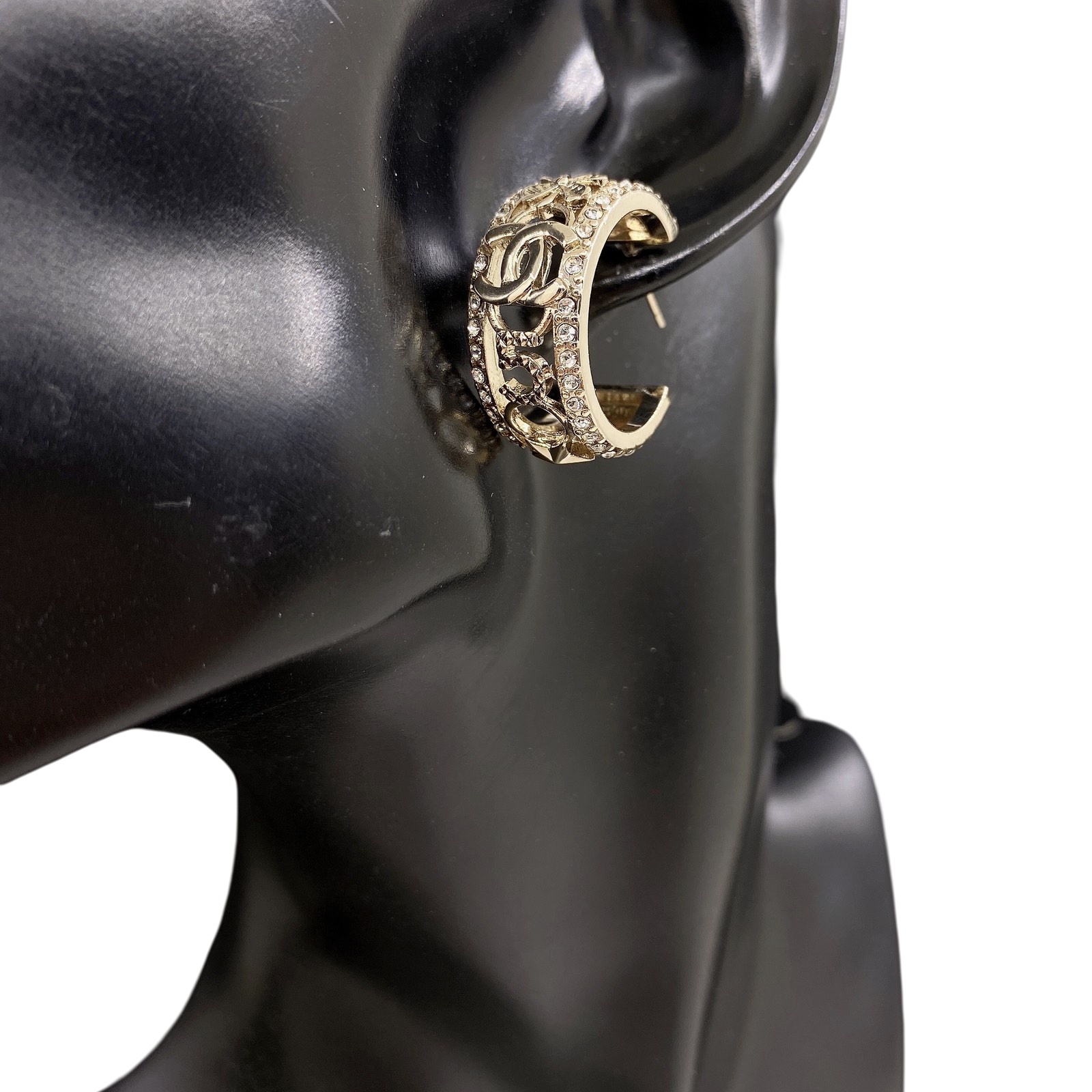 CCE064 Chanel metal crystal clover no 5 and CC logo hook earring - ccjewelryacc
