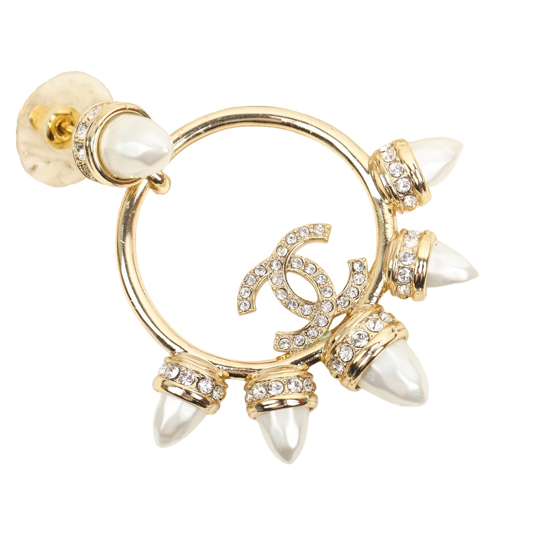 CCE563 Chanel Stud earrings with curved rivets - ccjewelryacc