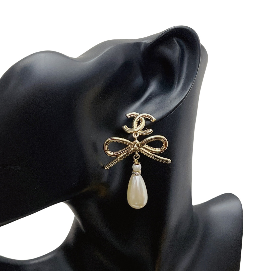 CCE024 Chanel Bow rhinestone drop pearl pendant earrings - ccjewelryacc