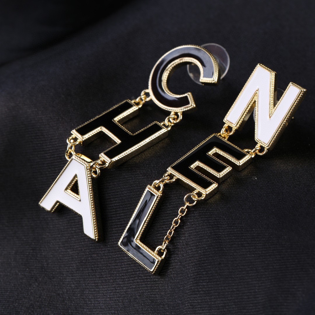 CCE044 Black and white enamel chain letters drop earrings - ccjewelryacc