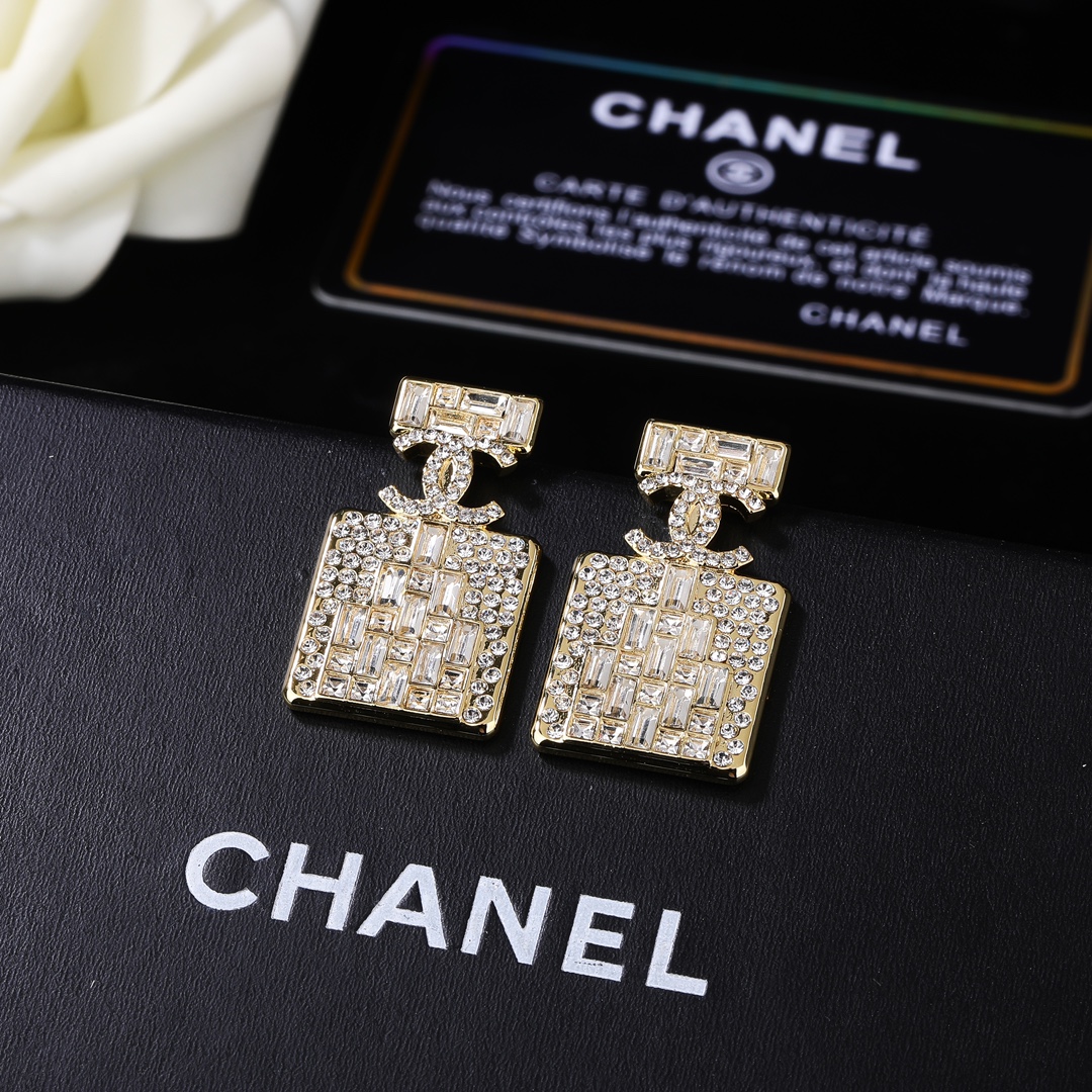CCE056 Chanel full crystal perfume bottle stud earrings - ccjewelryacc