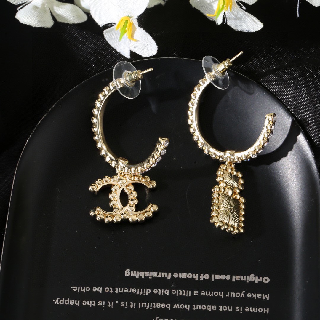 CCE055 Chanel crystal perfume bottle hook earrings - ccjewelryacc