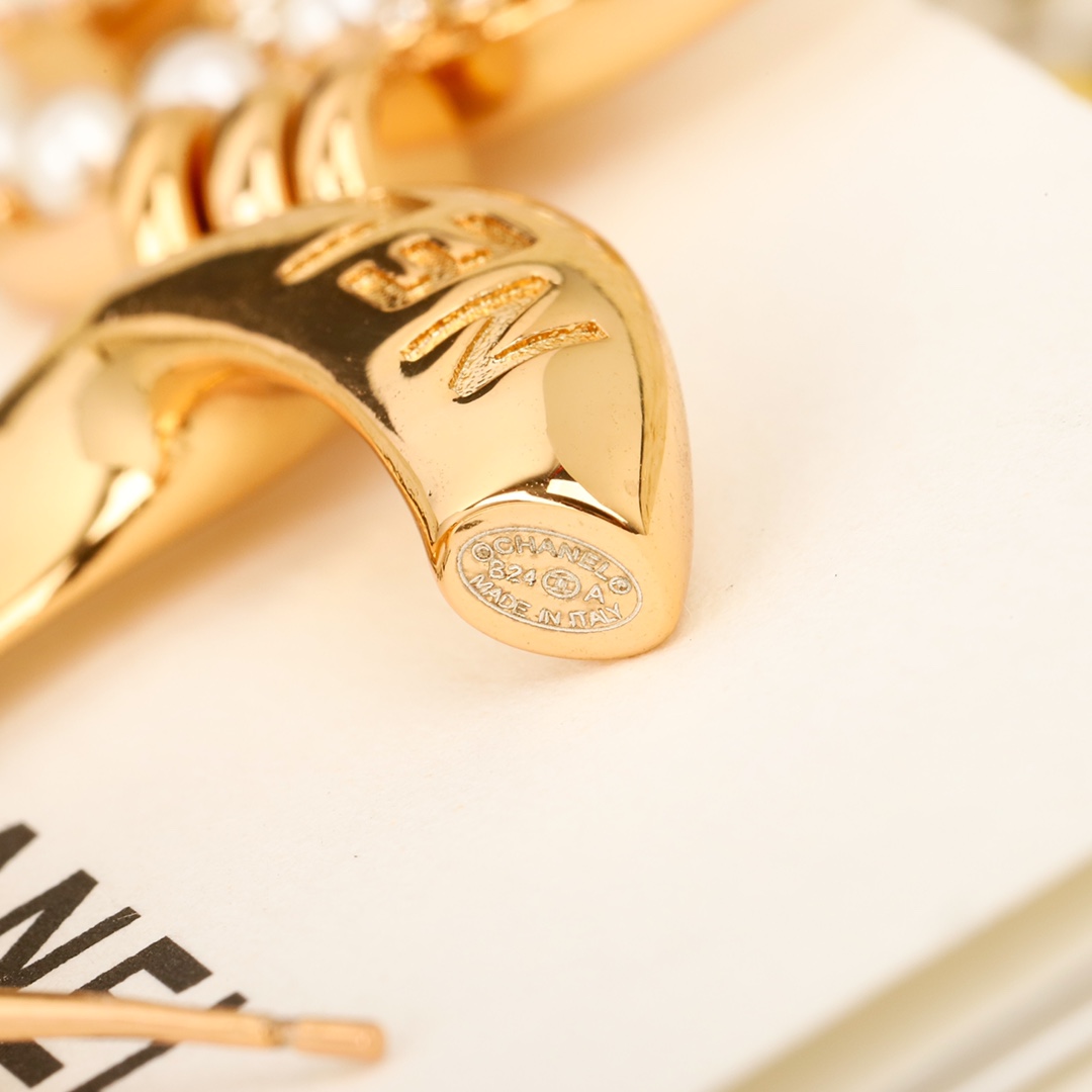 CCE752 Chanel 24A pearl crystal CC drop earrings - ccjewelryacc