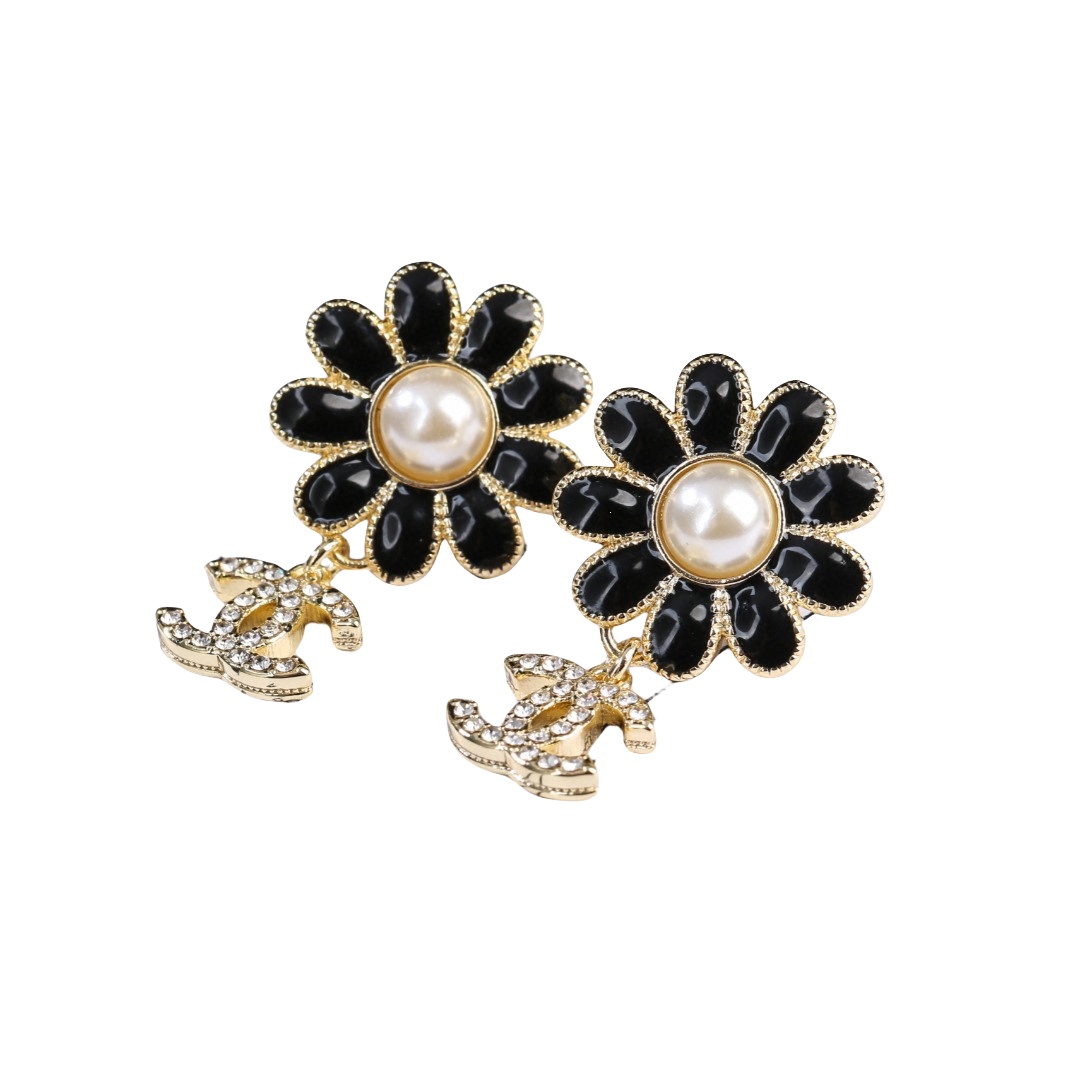 CCE028 Chanel enamel black sun flower earring - ccjewelryacc