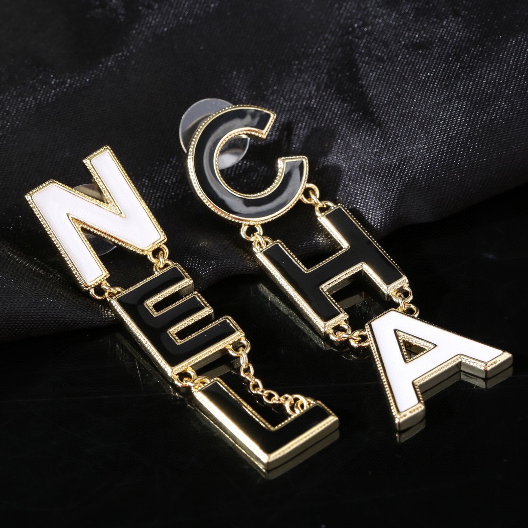 CCE044 Black and white enamel chain letters drop earrings - ccjewelryacc