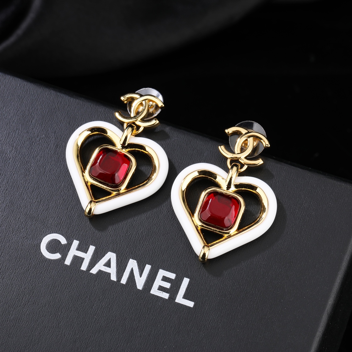 CCE052 Chanel pink/red heart drop earrings - ccjewelryacc