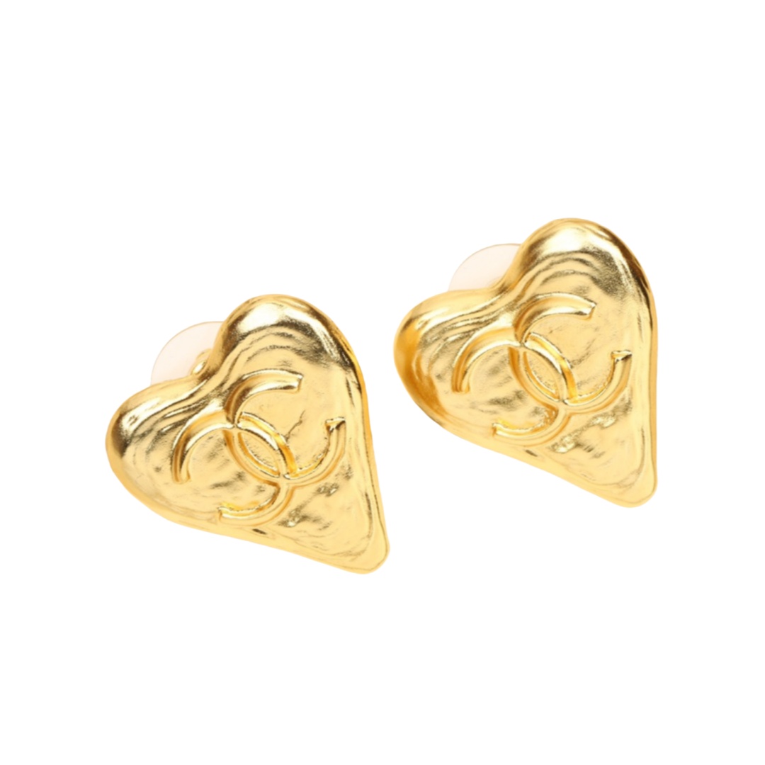 CCE078 Chanel vintage gold heart stud earrings - ccjewelryacc
