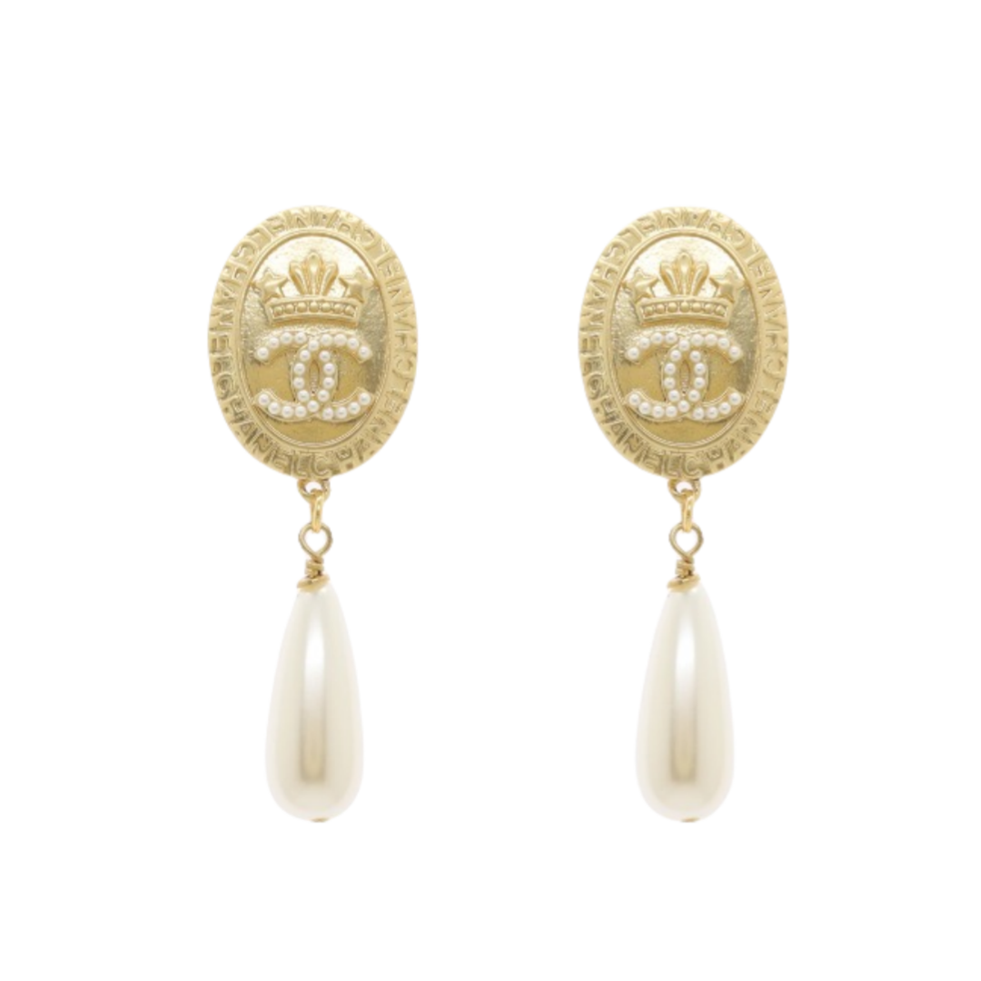 CCE374 Chanel Vintage crown and pearl drop earrings - ccfashionjewelry