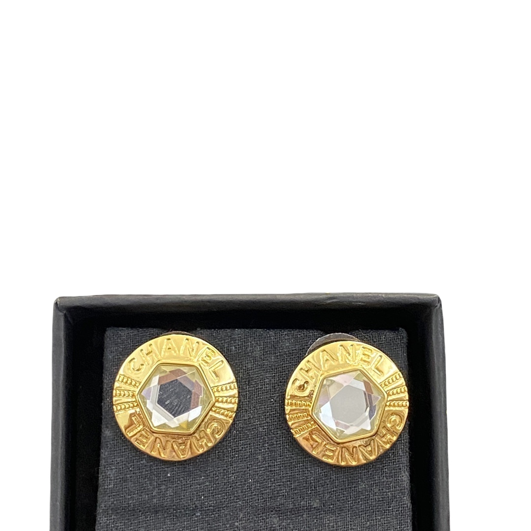 CCE720 Chanel Vintage round cc stud logo - ccjewelryacc
