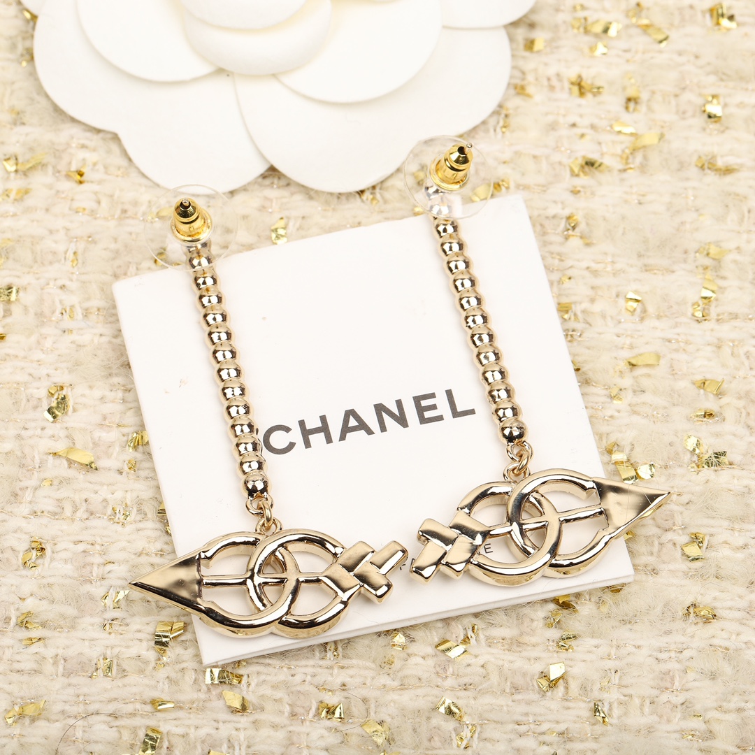 CCE060 Chanel Cupid's arrow earrings with crystal - ccjewelryacc