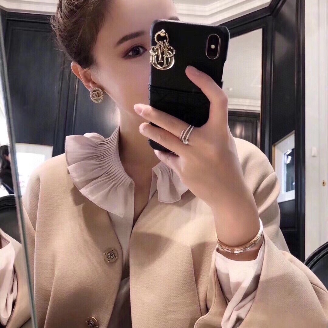 CCE630 Baroque style pearl round CC Logo earrings - ccjewelryacc