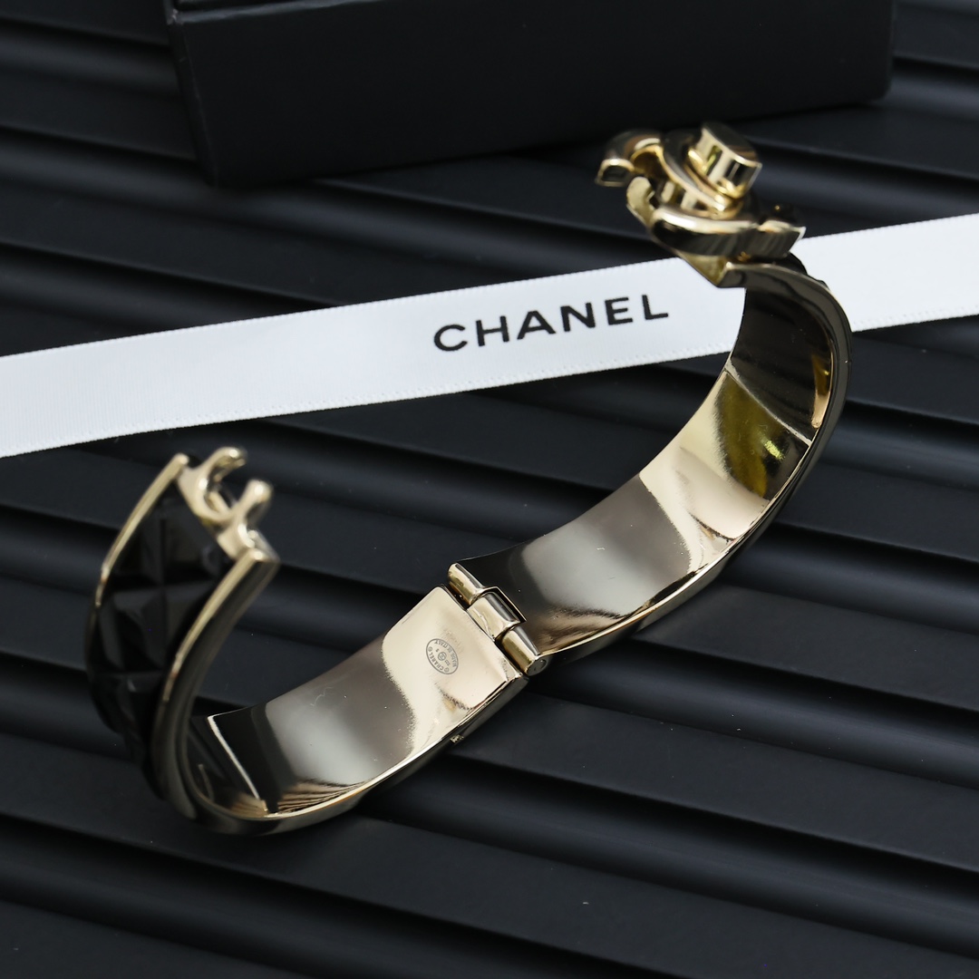 CCS088 chanel quilted bracelet - ccjewelryacc