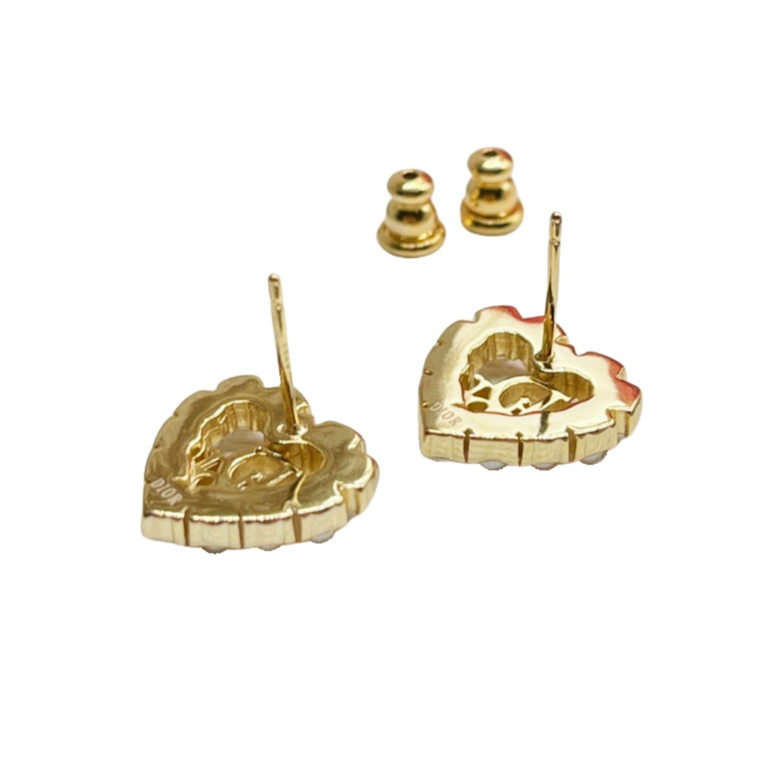 CDE126 Metal pearl CD heart stud earrings - ccjewelryacc