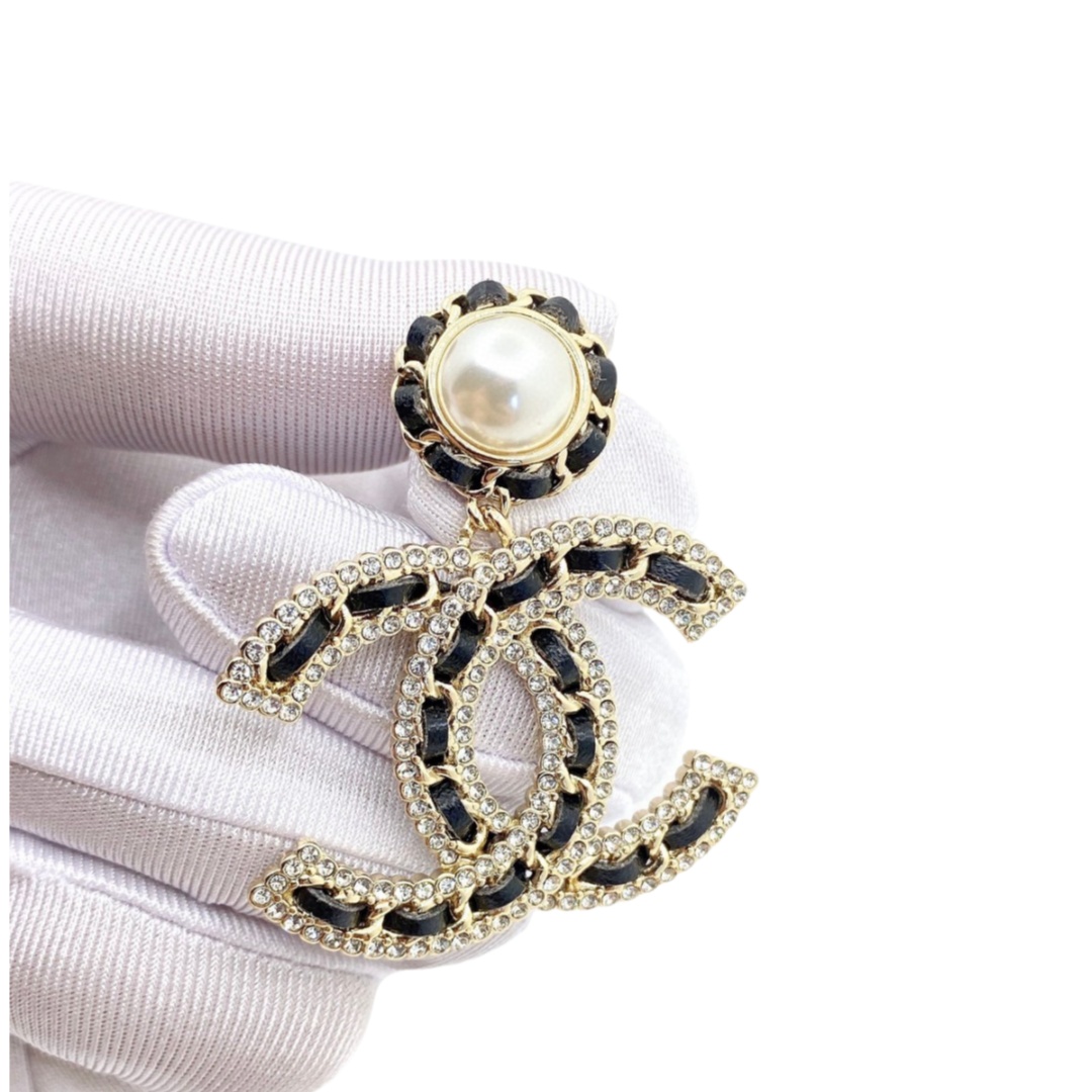 CCE082 Chanel metal leather crystal CC logo earrings - ccjewelryacc