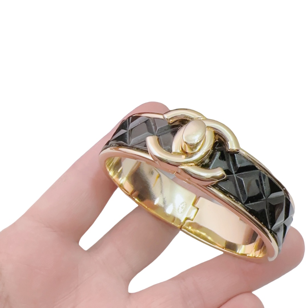 CCS088 chanel quilted bracelet - ccjewelryacc