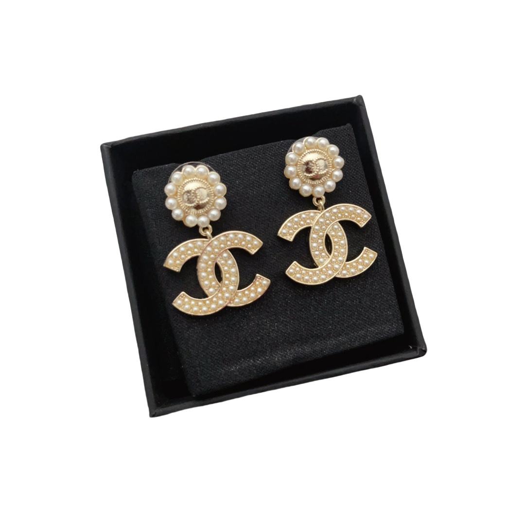 CCE088 Metal crystal and pearls CC logo drop earrings - ccjewelryacc
