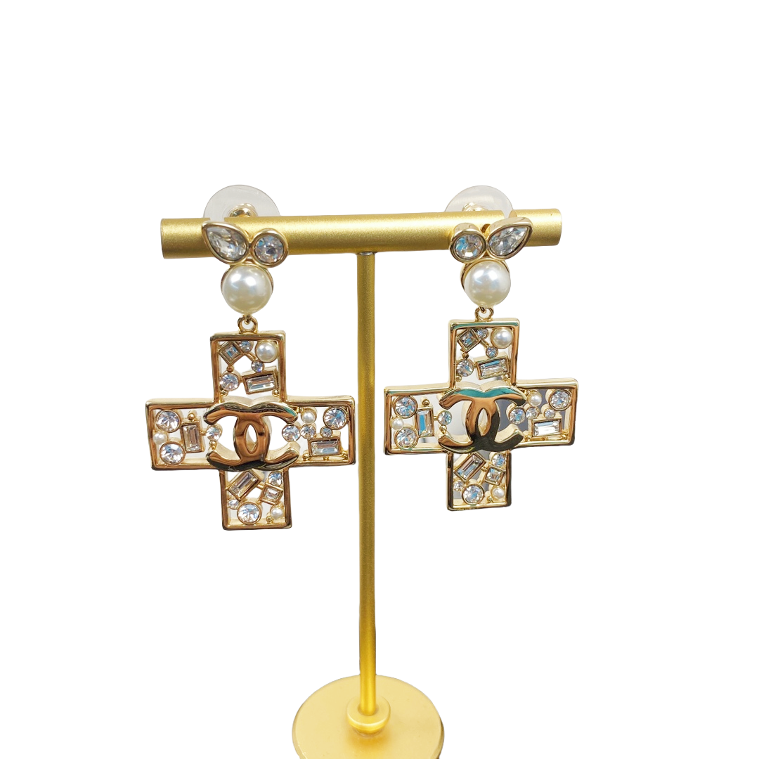 CCE112 Special-shaped crystal cc logo earring - ccjewelryacc